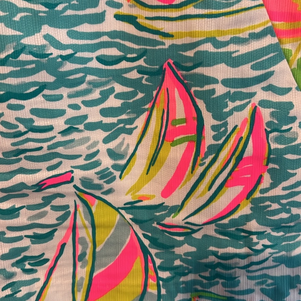 Lilly Pulitzer - Adie Short - UGotta Regatta - Size 6 - Like New